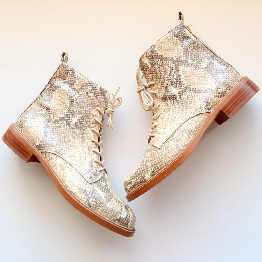 Like New Sam Edelman Nina Snakeskin Lace Up Ankle Boots/Booties Size 8. - Picture 2 of 16